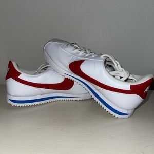 Nike Cortez size 7y (women’s 8.5)